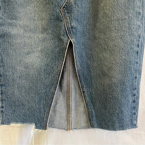Levi's Premium Denim Jean Button Fly Midi Skirt Raw Hem Distressed Size 26 Slit - Picture 2 of 12